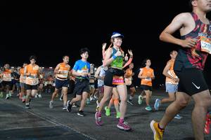 BIB: 240, 25417, 215
                            <button type="button" onclick="openModal(22937761)" class="btn btn-primary btn-sm float-right btn-popup" data-toggle="modal" data-target=".modal-high-quality">
                        <i class="fas fa-shopping-cart"></i> Add to Cart
                    </button>
                                            <button type="button" onclick="isThisMe(22937761, true)" class="btn btn-success btn-sm float-right btn-popup btn-isme hidden" data-toggle="tooltip" data-placement="bottom" title="นี่คือรูปของคุณใช่ไหม คลิกที่นี่เพื่อเอาเข้าอัลบั้ม">
                        <i class="fas fa-plus"></i> Add to album
                    </button>
                    <button type="button" onclick="isThisMe(22937761, false)" class="btn btn-warning btn-sm float-right btn-popup btn-isnotme hidden">
                        <i class="fas fa-ban"></i> Remove from album
                    </button>
